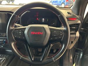 Isuzu D-Max 1.9TD double cab LS X-Rider manual - Image 8