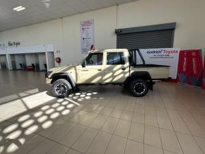Toyota Land Cruiser 79 4.5D-4D V8 double cab LX - Image 15
