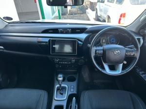 Toyota Hilux 2.8GD-6 double cab Raider auto - Image 6