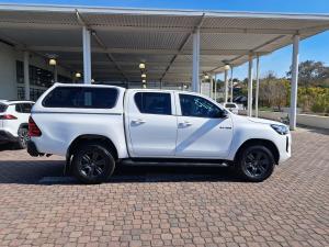 Toyota Hilux 2.4GD-6 double cab 4x4 Raider auto - Image 3