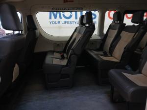 Toyota Quantum 2.8 SLWB bus 14-seater GL auto - Image 17