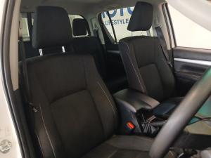 Toyota Hilux 2.4GD-6 double cab 4x4 Raider auto - Image 16