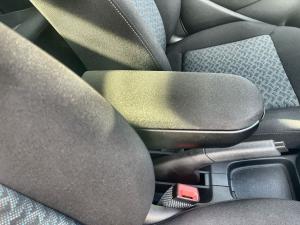 Volkswagen Polo Vivo hatch 1.4 Life - Image 21