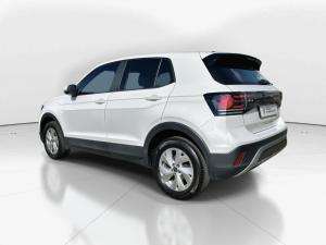 Volkswagen T-Cross 1.0TSI manual - Image 5