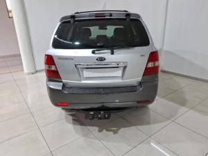 Kia Sorento 3.8 V6 4x4 automatic - Image 5