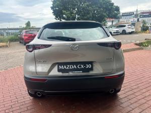 Mazda CX-30 2.0 Carbon Edition - Image 10