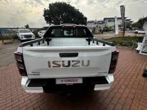 Isuzu D-Max 3.0TD double cab V-Cross 4x4 - Image 7