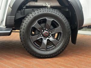 Isuzu D-Max 3.0TD double cab V-Cross 4x4 - Image 8