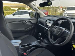 Isuzu D-Max 1.9TD double cab L 4x4 manual - Image 3