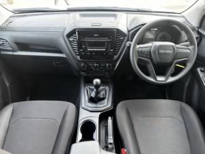 Isuzu D-Max 1.9TD double cab L 4x4 manual - Image 5