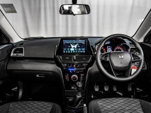 Mahindra XUV 3XO 1.2T MX2 manual - Image 8