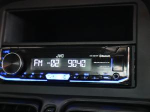 Nissan NP300 Hardbody 2.5TDi (aircon) - Image 13