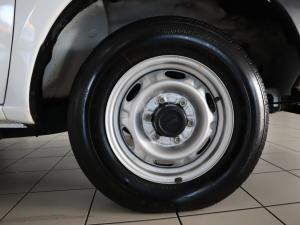 Nissan NP300 Hardbody 2.5TDi (aircon) - Image 20