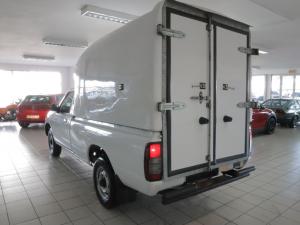 Nissan NP300 Hardbody 2.5TDi (aircon) - Image 6