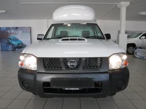 Nissan NP300 Hardbody 2.5TDi (aircon) - Image 9