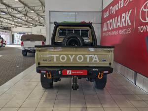 Toyota Land Cruiser 79 4.5D-4D LX V8 single cab - Image 6