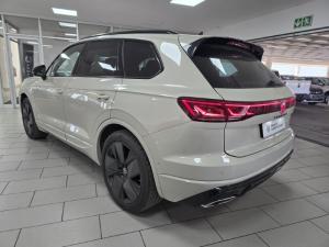 Volkswagen Touareg V6 TDI R-Line Final Edition - Image 10