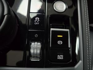 Volkswagen Touareg V6 TDI R-Line Final Edition - Image 21