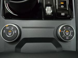 Volkswagen Touareg V6 TDI R-Line Final Edition - Image 22