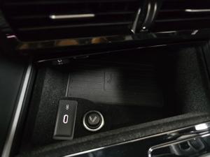Volkswagen Touareg V6 TDI R-Line Final Edition - Image 25