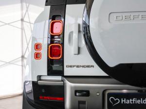 Land Rover Defender 110 D300 X-Dynamic HSE - Image 13