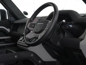 Land Rover Defender 110 D300 X-Dynamic HSE - Image 17