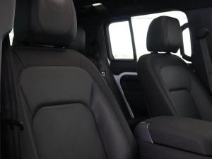 Land Rover Defender 110 D300 X-Dynamic HSE - Image 22