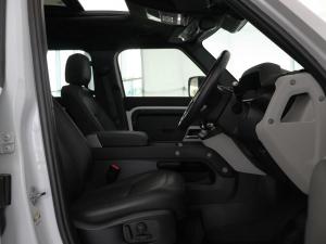 Land Rover Defender 110 D300 X-Dynamic HSE - Image 23