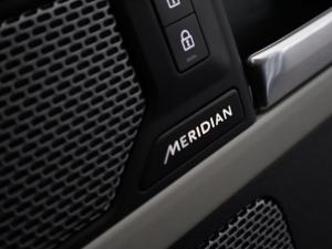Land Rover Defender 110 D300 X-Dynamic HSE - Image 29
