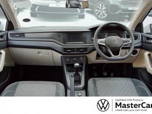 Volkswagen Polo sedan 1.6 manual - Image 10