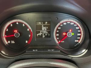 Volkswagen Polo Vivo hatch 1.6 Life - Image 4