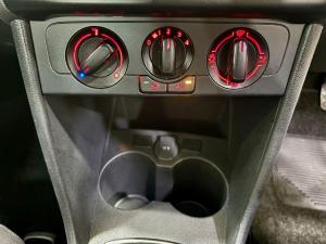 Volkswagen Polo Vivo hatch 1.4 Trendline - Image 7