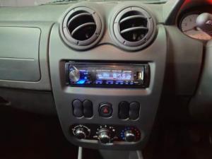 Nissan NP200 1.6i - Image 12