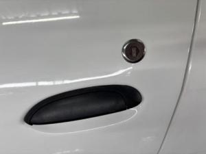 Nissan NP200 1.6i - Image 21