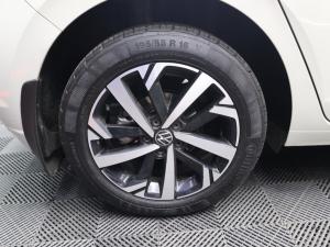 Volkswagen Polo hatch 1.0TSI Life auto - Image 18