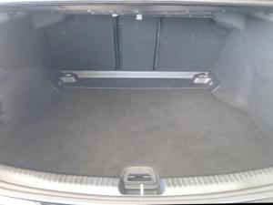 Mercedes-Benz C-Class C200 Avantgarde - Image 10