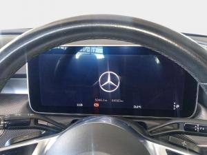 Mercedes-Benz C-Class C200 Avantgarde - Image 11