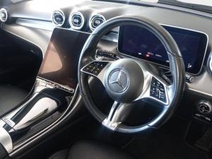 Mercedes-Benz C-Class C200 Avantgarde - Image 17