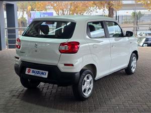 Suzuki S-Presso 1.0 GL manual - Image 7