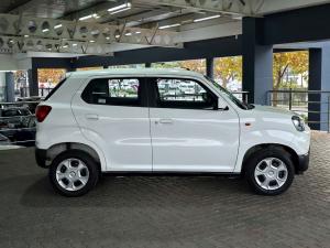 Suzuki S-Presso 1.0 GL manual - Image 8