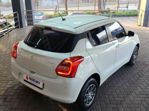 Suzuki Swift 1.2 GL auto - Image 12