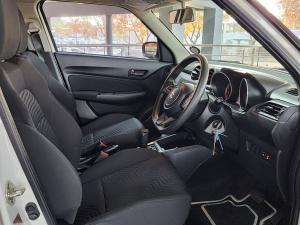 Suzuki Swift 1.2 GL auto - Image 16