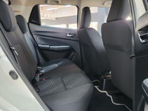 Suzuki Swift 1.2 GL auto - Image 25