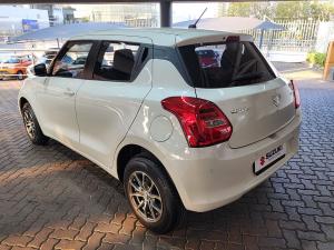 Suzuki Swift 1.2 GL auto - Image 7