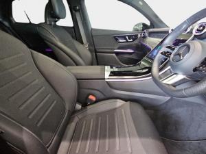 Mercedes-Benz GLC GLC300d coupe 4Matic Avantgarde - Image 12