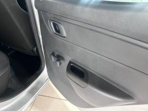 Renault Kwid 1.0 Evolution - Image 7