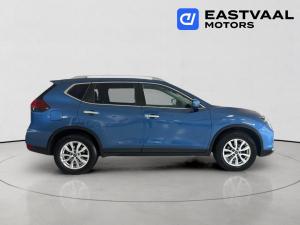 Nissan X-Trail 2.5 4x4 Acenta Tech - Image 8
