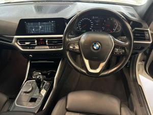 BMW 3 Series 318i Sport Line - Image 17