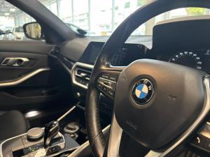BMW 3 Series 318i Sport Line - Image 26