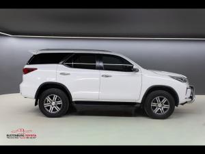 Toyota Fortuner 2.4GD-6 4x4 - Image 3